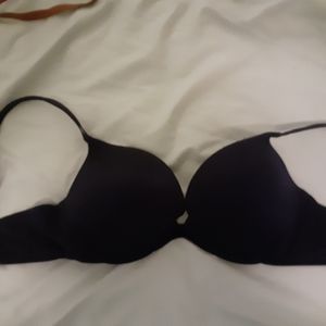 Black push up bra